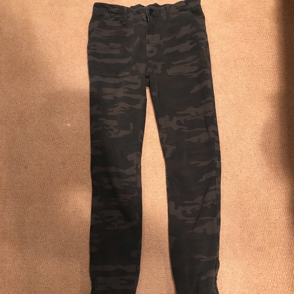 Sanctuary joggers
